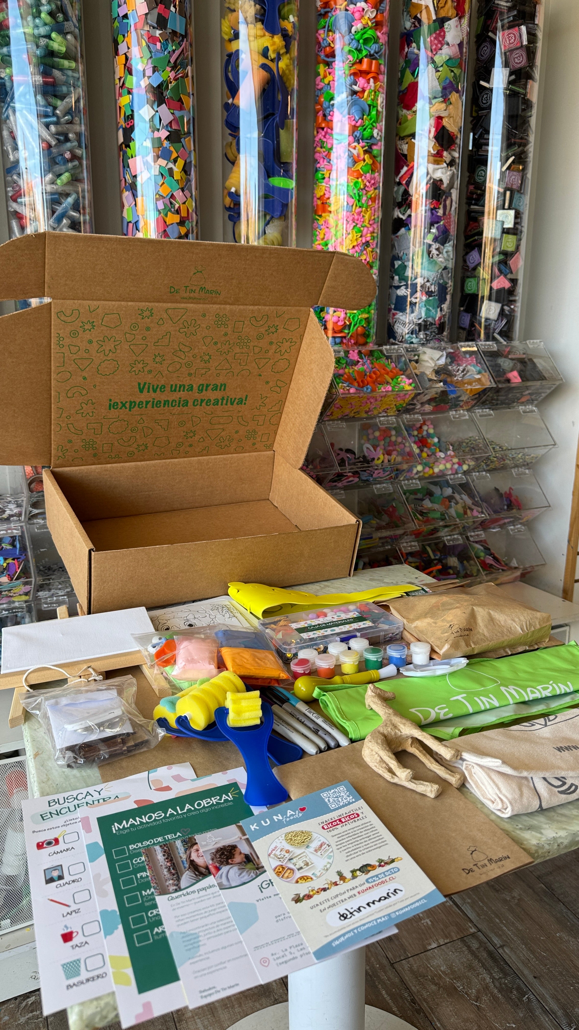 Kit creativo de invierno para niños con manualidades y actividades artísticas