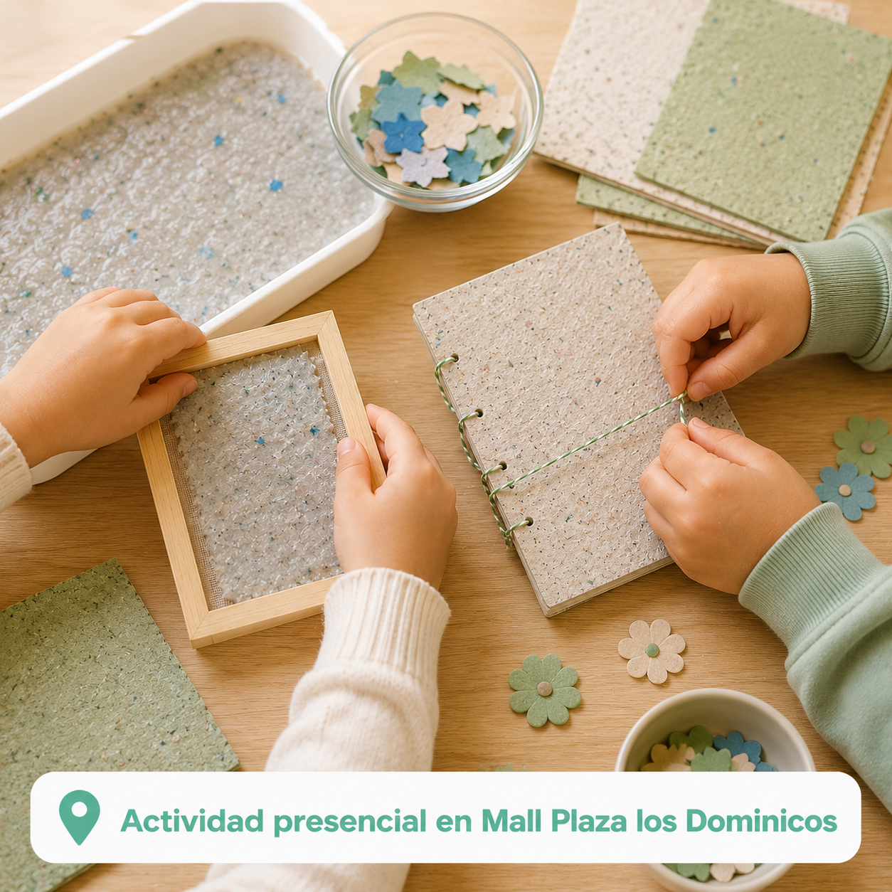 ninos fabricando papel reciclado