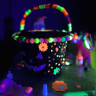 Sala Flúor Especial Halloween | San Carlos de Apoquindo